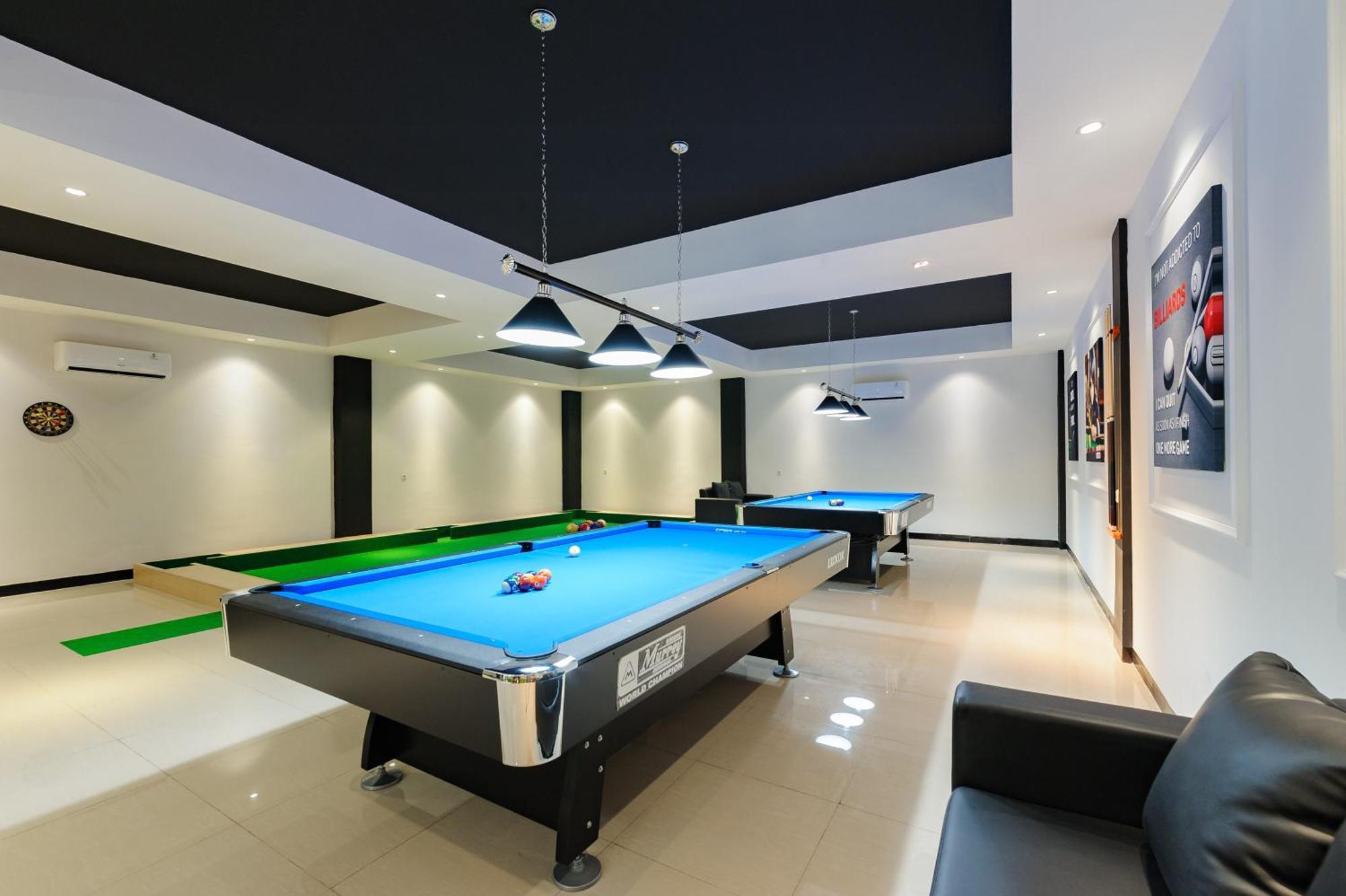Sans Hotel Max Living Cengkareng Giacarta Esterno foto